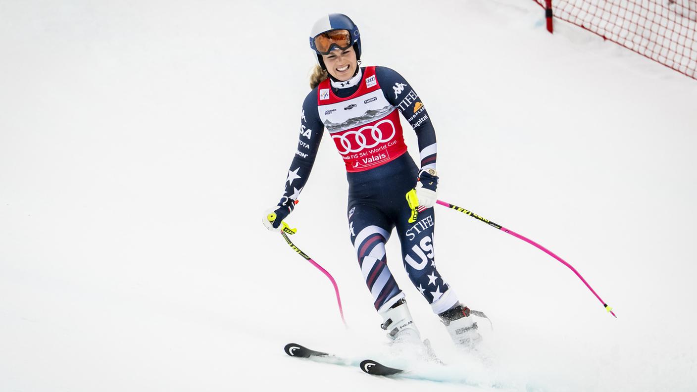 Dolorante verso il traguardo, prima di essere elitrasportata in ospedale