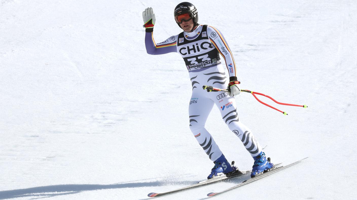 Il saluto del veterano nell'ultima gara disputata