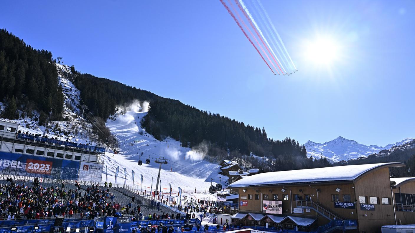 Anche la Patrouille de France è stata chiamata a dare spettacolo