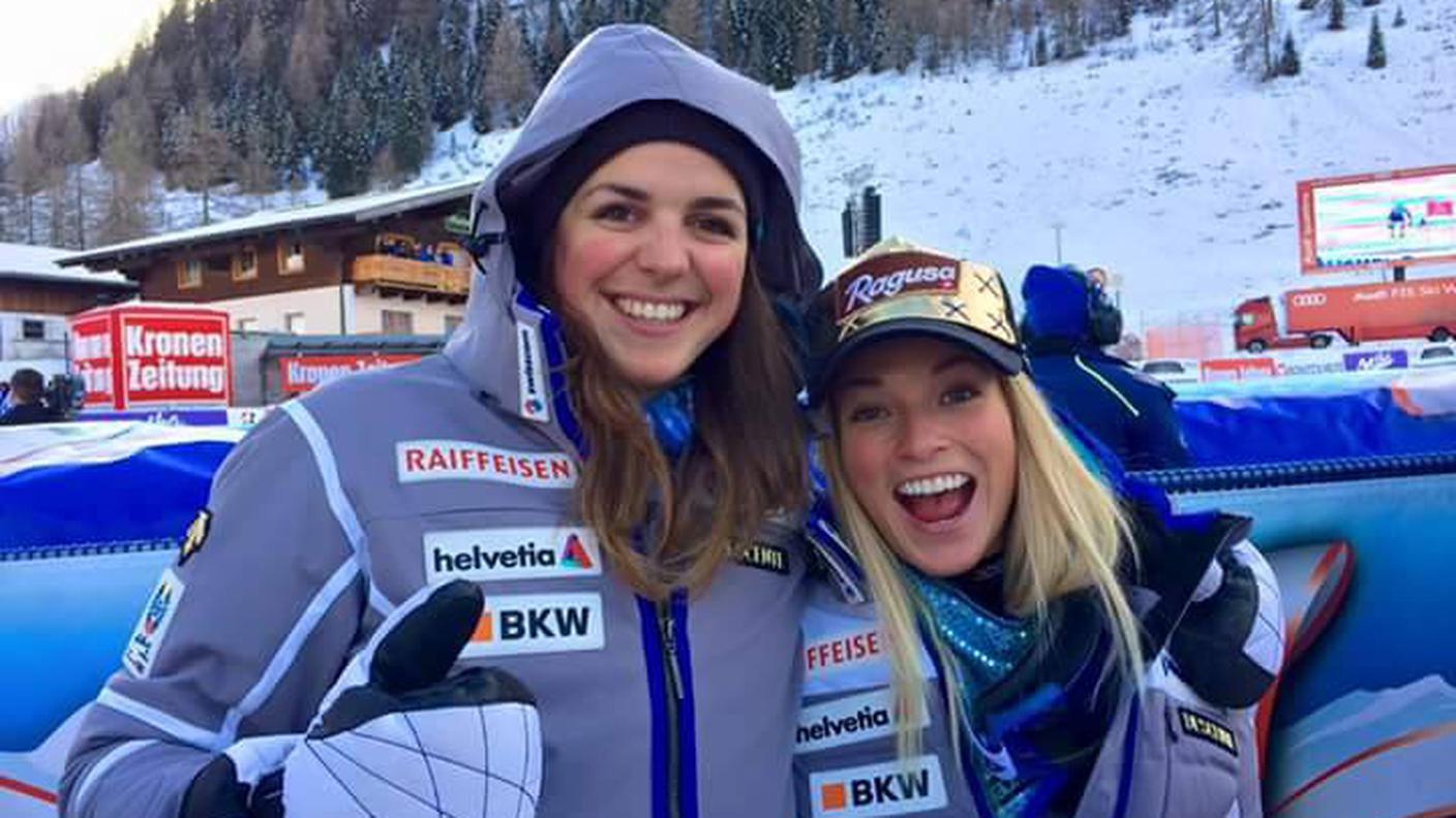 Beatrice Scalvedi e Lara Gut sorridenti a Zauchensee