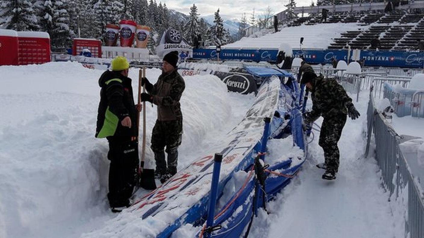 L'esercito al lavoro nella zona d'arrivo