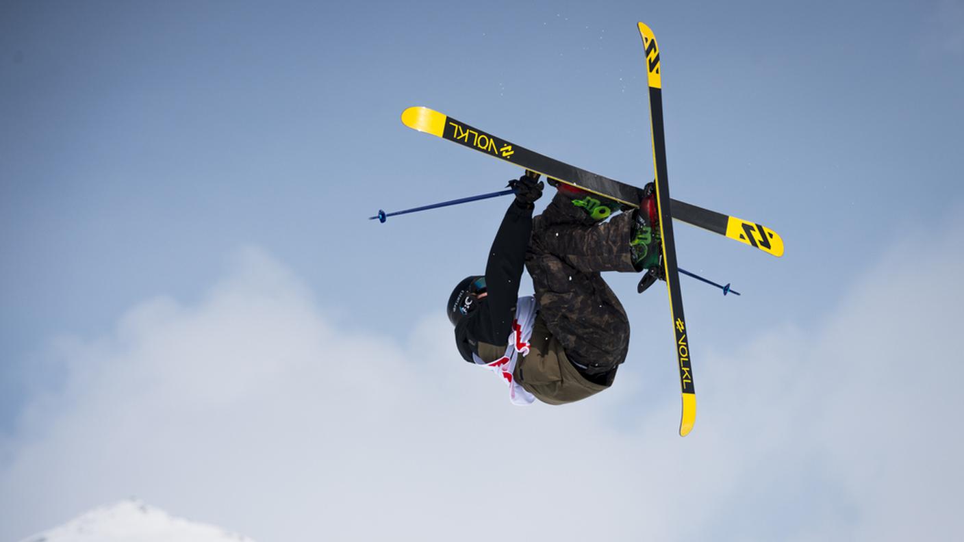 Vittoria sulle nevi casalinghe per il 17enne grigionese