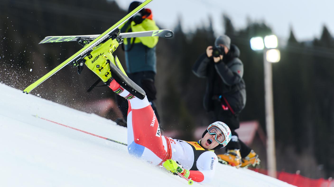 Daniel Yule finito a gambe all'aria