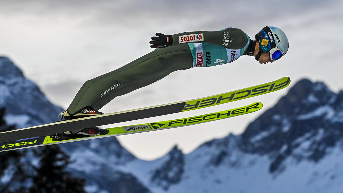 Il tre volte campione olimpico in azione ad Engelberg