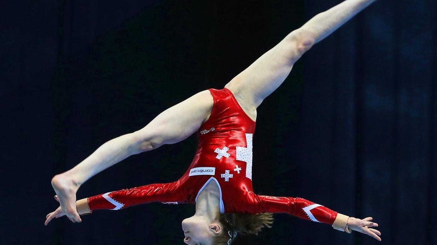Ky_ginnastica_kaslinmosca.JPG