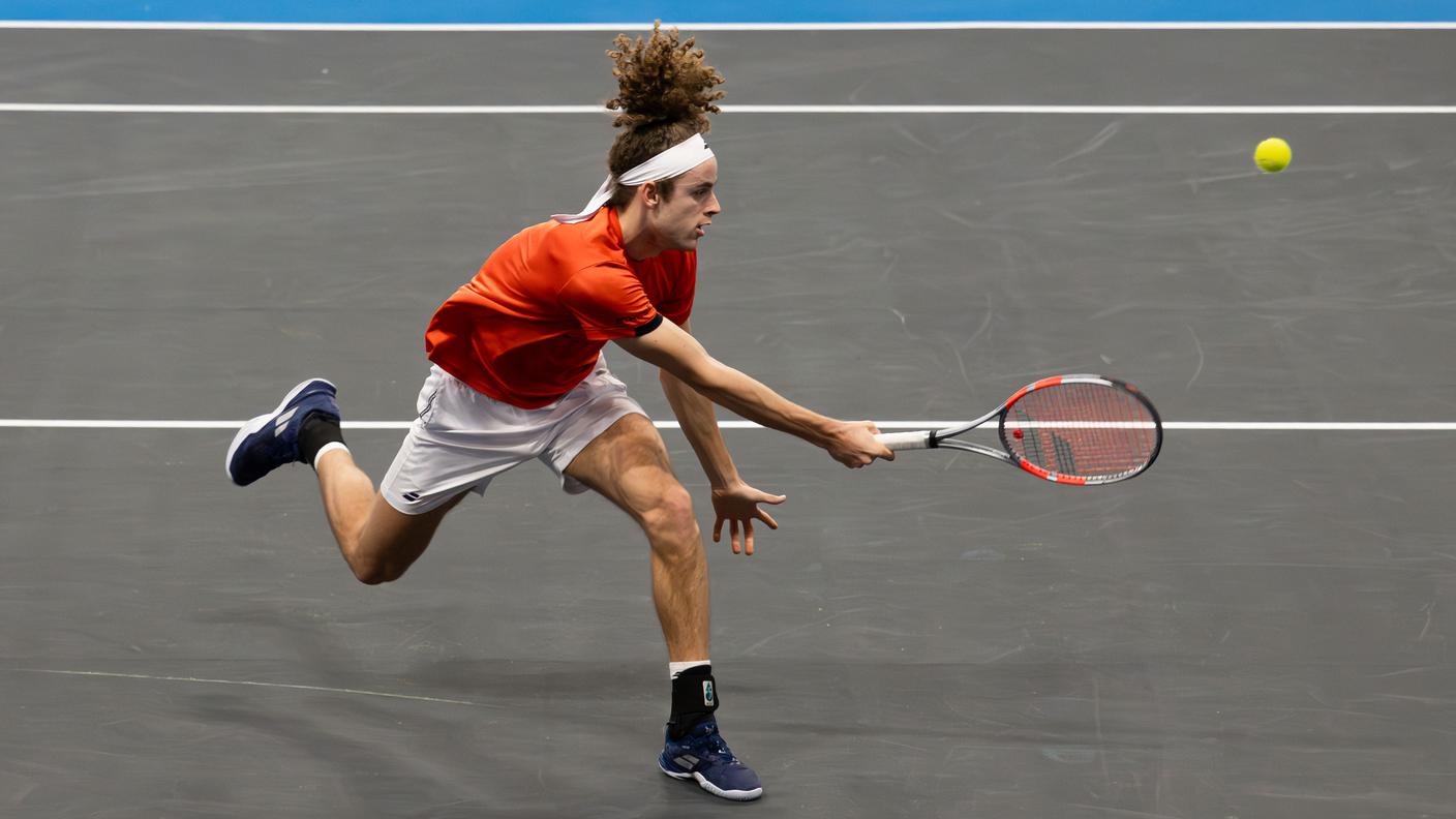 Il 21enne cede in due set all'ungherese Piros