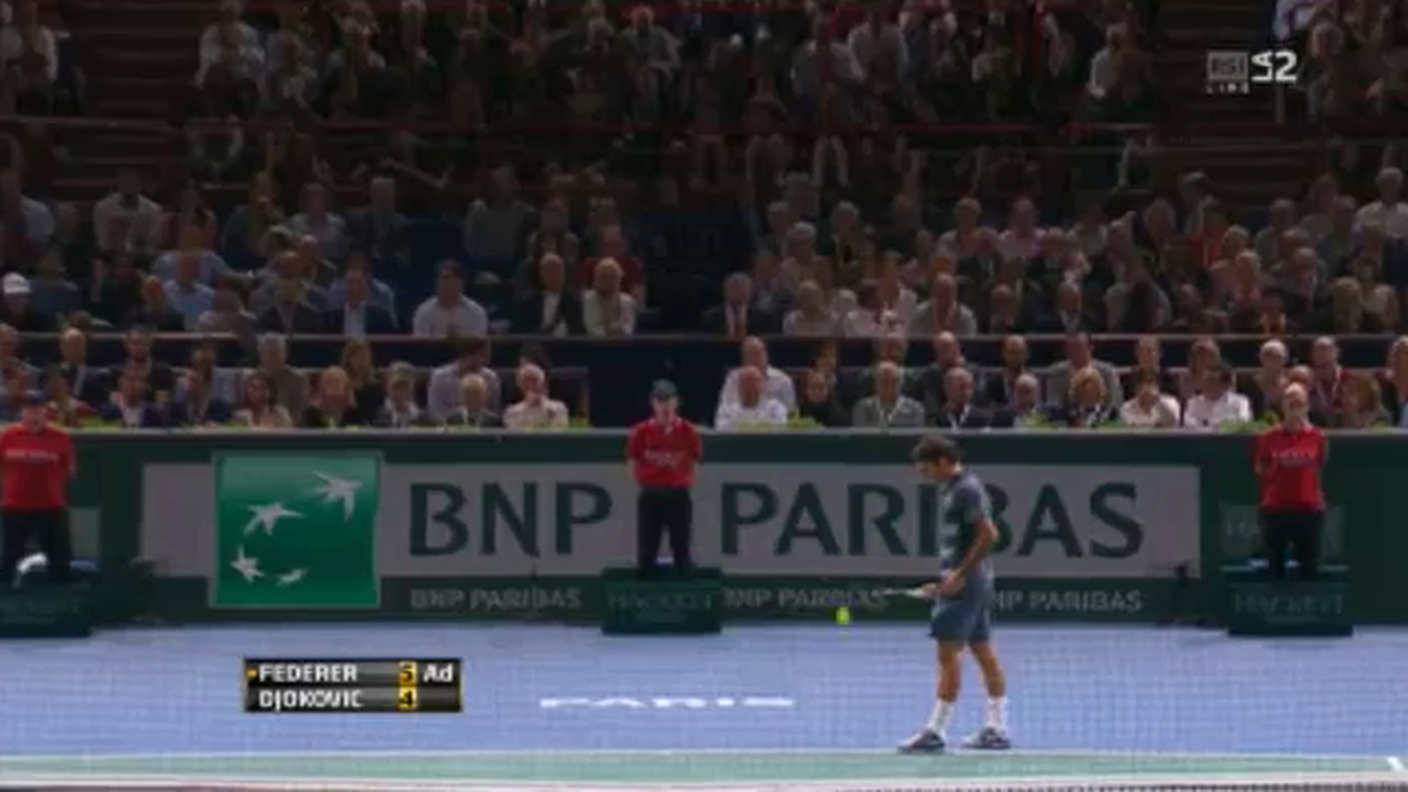 Primo set, punto decisivo di Roger Federer