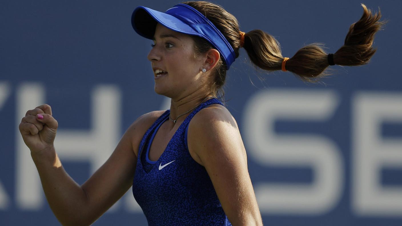 La gioia dell'incredule giovane tennista