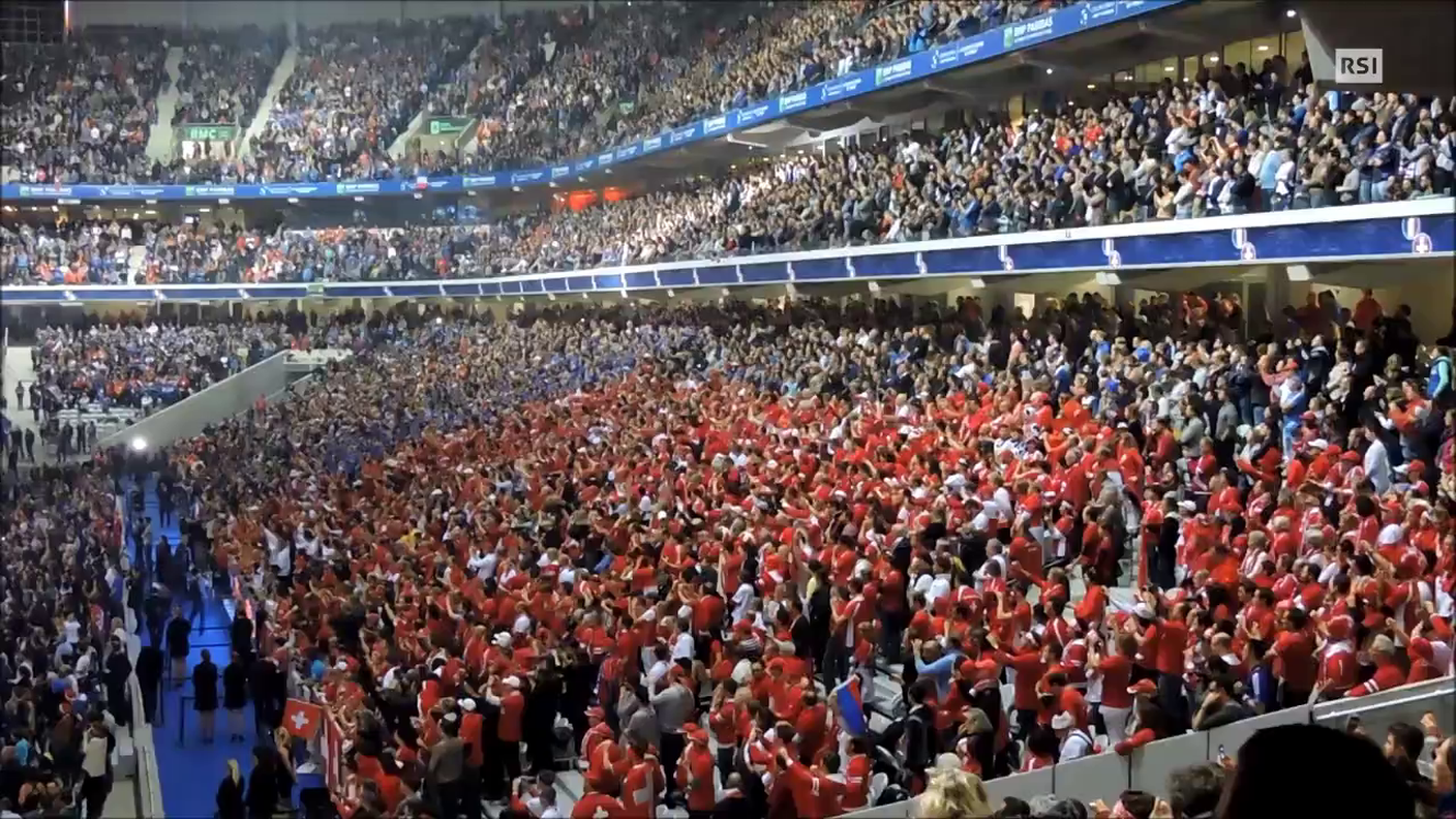 La festa rossocrociata vista dallo Stade Pierre-Mauroy (23.11.2014)