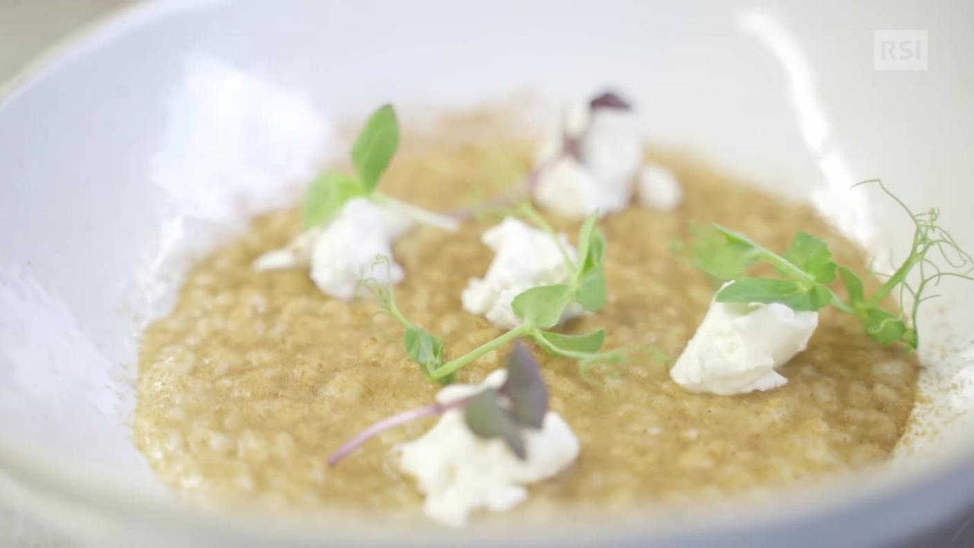 Risotto di crema di pane e polvere d'acciuga - Chef Stefano Ferola - Ristorante L'Approdo