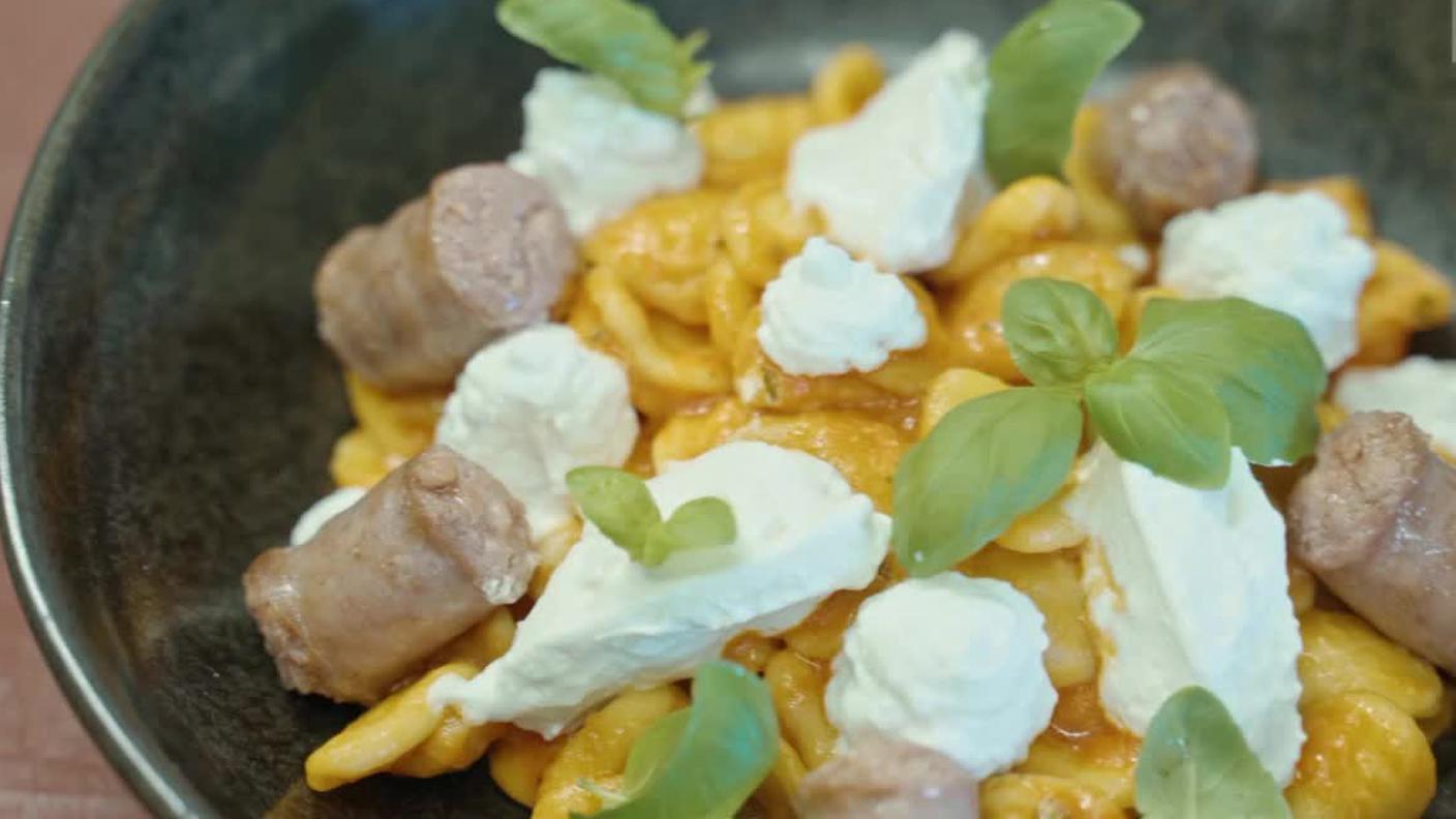 Orecchiette luganiga e ricotta